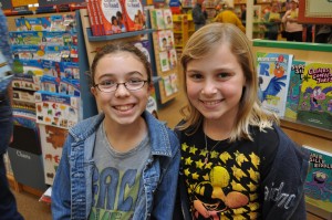 Bright young readers Author Amy Gibson with young readers